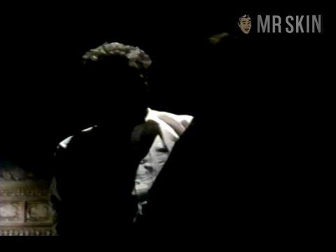 Linda Blair Nude as Sophie Stevens. Breasts, Butt. 181784