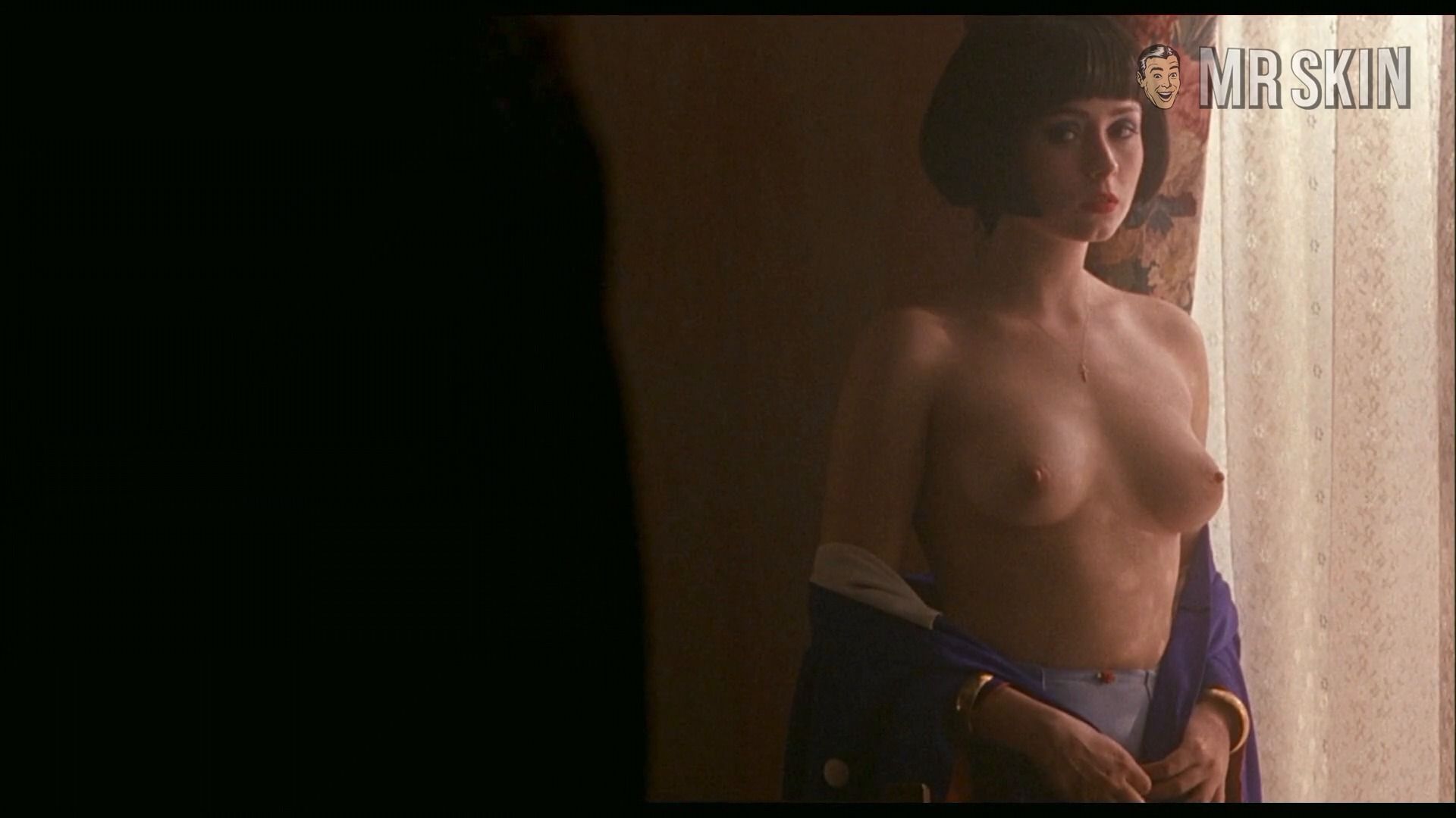Nina Siemaszko Nude as Blue McDonald. Breasts, bush, butt. 197876