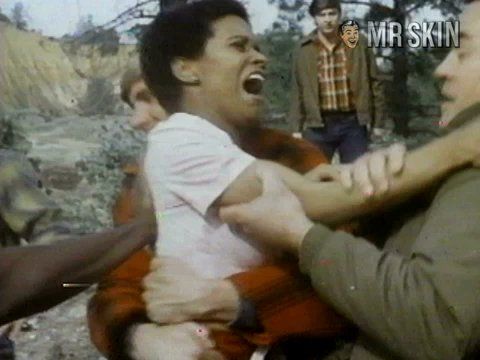 Jeannie Bell in The Klansman (1974) Breasts Breasts 225058