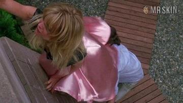 Goldie Hawn in Bird on a Wire (1990) Thong Breasts Butt 192229