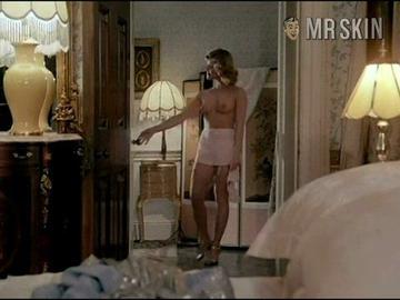 Belinda Mayne in Lassiter (1984) Breasts Breasts 191173