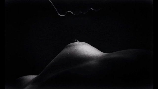 Tracy Camilla Johns Naked in She's Gotta Have It. Breasts, butt, left breast. 174481