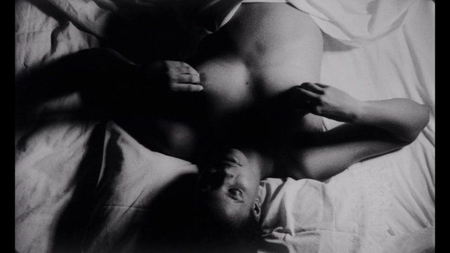 Tracy Camilla Johns Nude as Nola Darling. Breasts, butt, left breast. 174482