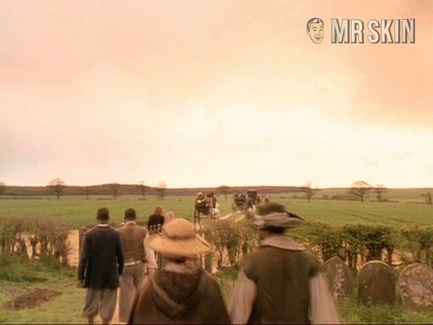 Alex Kingston Naked in The Fortunes and Misfortunes of Moll Flanders. Breasts, lesbian. 180367
