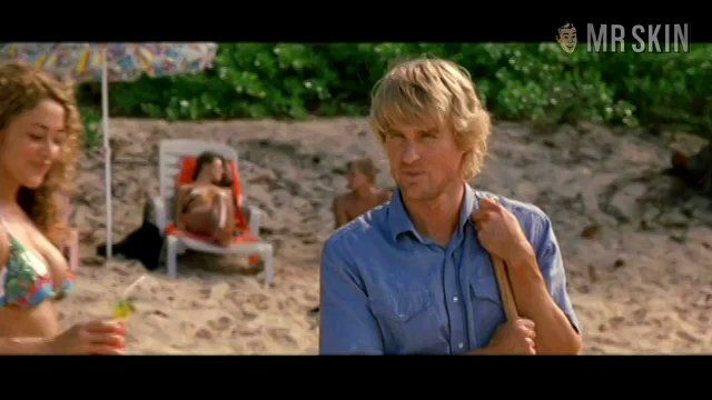 Anahit Minasyan in The Big Bounce (2004) Bikini Bikini Sexy 191251