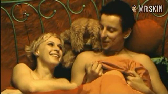 Paulina Holtz Naked in Jak to sie robi z dziewczynami. Breasts, Butt, Bush, body double. 185335