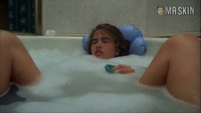 Heather Langenkamp Naked in A Nightmare on Elm Street. Body Double, Right Breast, breasts, sexy. 198883