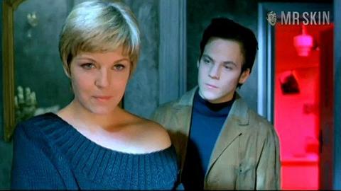 Sheryl Lee Naked in Backbeat. Breasts, Butt, bush. 177049