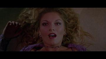 Sheryl Lee in Vampires (1998) Sexy Underwear Butt Sexy 184917