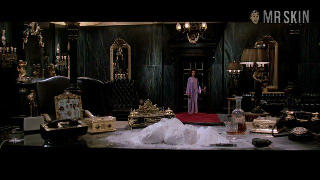 Mary Elizabeth Mastrantonio Nude in Scarface. Breasts, sexy, underwear. 197524