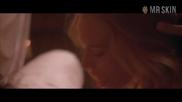 Catherine McCormack Naked in Dangerous Beauty. Breasts, Butt. 172153