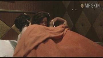 Thandiwe Newton in Flirting (1992) Breasts Underwear 180398