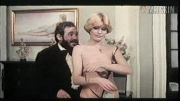 Bárbara Rey in La viuda andaluza (1976) Breasts Breasts Butt 187419