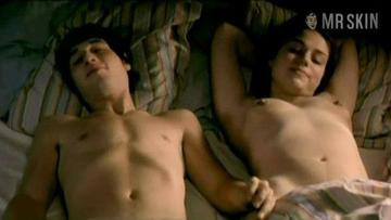 Émilie Dequenne in Mariées mais pas trop (2003) Breasts Breasts Underwear 193941