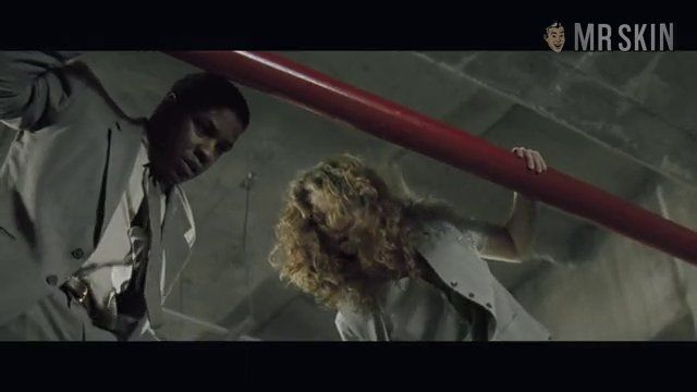 Pelican Brief's Sexiest Scenes with Julia Roberts. Underwear. 235980