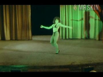 Lisa Lyon in Three Crowns of the Sailor (1983) Sexy Breasts Bush 203002