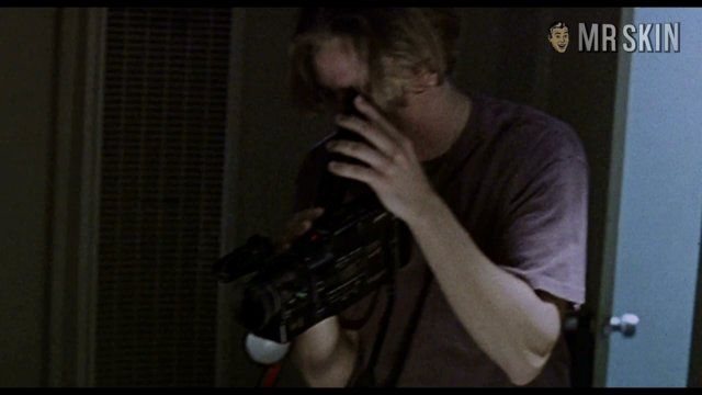 Hottest Elisabeth Shue Scene in Leaving Las Vegas. Sexy, breasts, left nipslip. 176048