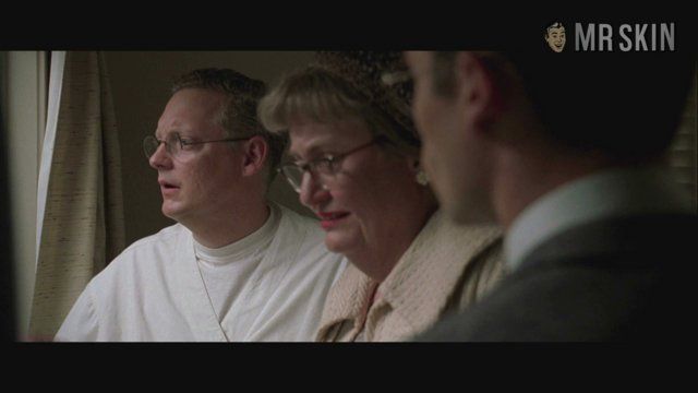 Amber Smith Nude as Susan Lefferts. Breasts. 173744