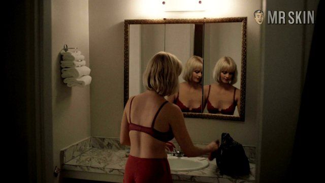 Sexiest Scenes of Lynette Pomeroy from An Officer and a Gentleman. Sexy, butt, underwear. 233903