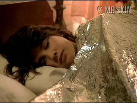 Daphne Zuniga in Staying Together (1989) Butt Butt Sexy 183384