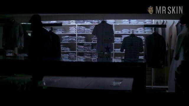 Sarah Michelle Gellar in I Know What You Did Last Summer (1997) Nipslip Breasts Nipslip 211061