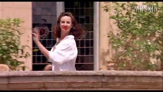 Valérie Lemercier in Sexes faibles! (1992) Breasts Breasts 235894