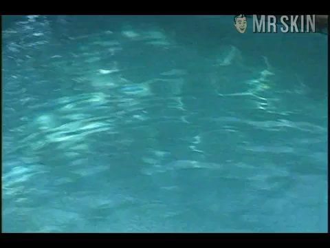 Julie Strain in Treasure Hunt! (2003) Breasts Breasts Lesbian 183773