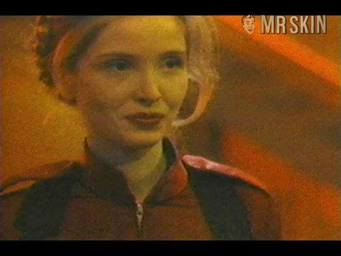 Julie Delpy Naked in Les mille merveilles de l'univers. Breasts, butt. 179035