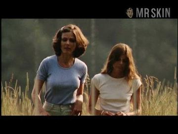 Paula Prentiss, Katharine Ross in The Stepford Wives (1975) Sexy Sexy 221232