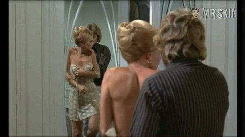 Britt Ekland Naked as Dorothy Chiltern-Barlow. Breasts, sexy. 210759