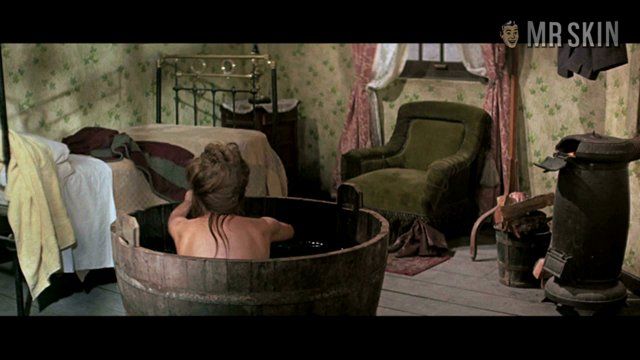Hannie Caulder's Sexiest Scenes with Raquel Welch. Sexy, butt. 193302