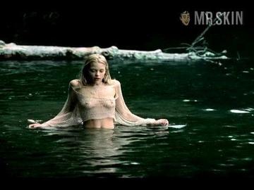 Jaime King in Happy Campers (2001) Sexy Breasts Lesbian 190628