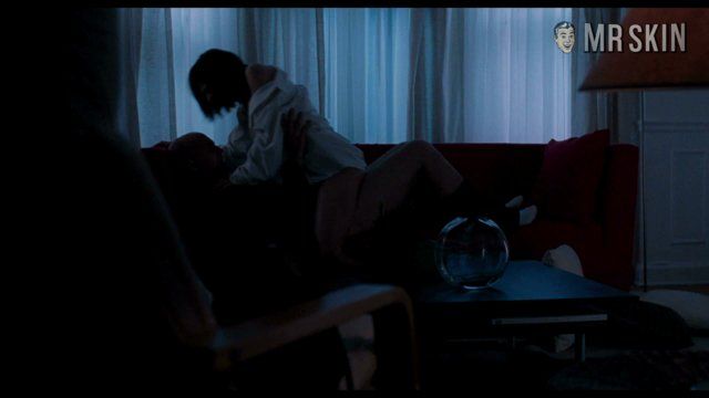 Catherine Keener in Being John Malkovich (1999) Left Nipslip Breasts Left Nipslip 173276