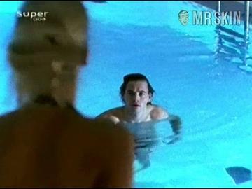 Alexandra Neldel in Heimliche Küsse - Verliebt in ein Sex-Symbol (2000) Bikini Bikini Breasts 189944