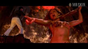 Elizabeth Hurley in Bedazzled (2000) Bikini Bikini Sexy 235057