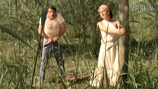Annie Carol Edel Naked in La nipote. Breasts, Bush, butt, underwear*. 197935
