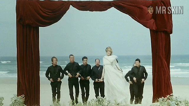 Gabrielle Lazure Naked in La belle captive. Bush, breasts, butt. 205435