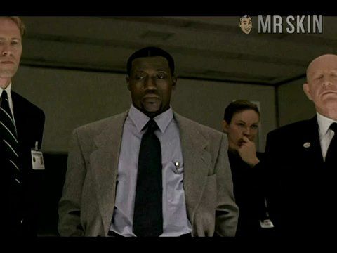 Mary Moore Nude in Murder at 1600. Breasts. 203662