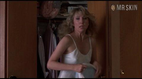 Hottest Teri Garr Scene in Out Cold. Sexy. 193928
