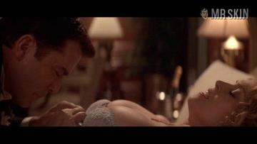 Sigourney Weaver in Heartbreakers (2001) Sexy Sexy Underwear 194822