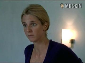 Natacha Régnier in Tout va bien, on s'en va (2000) Breasts Bush Breasts Bush 179247