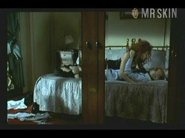 Myriam Mézières in La débandade (1999) Sexy Sexy 180192
