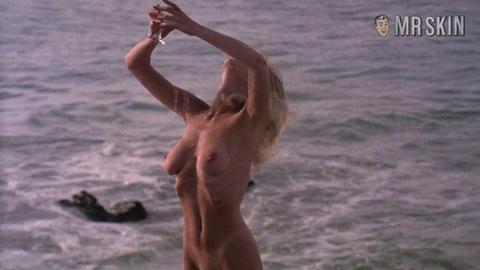 Kristi Somers Nude in Hardbodies. Breasts, Butt, Bush. 185314