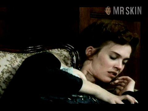 Jenna Bodnar, Blair Valk in Huntress: Spirit of the Night (1995) Breasts Breasts Bush 189443