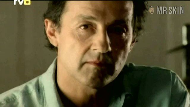 Sarah Bertrand in Drôle de père (1998) Breasts Breasts 180734