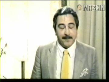 Verónica Miriel in Una moglie, due amici, quattro amanti (1980) Breasts Breasts Bush 190594