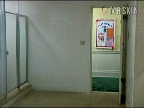 Leslie Huntly in Back to School (1986) Breasts Breasts 195542