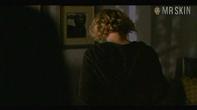 Gretchen Mol Naked as Liz. Breasts, sexy, underwear. 183297
