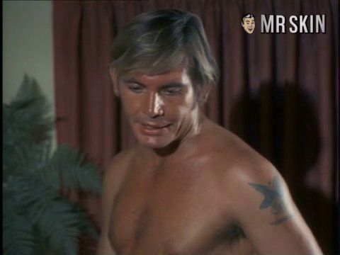 Linda York Naked in Chain Gang Women. Breasts, bush, butt*. 207697