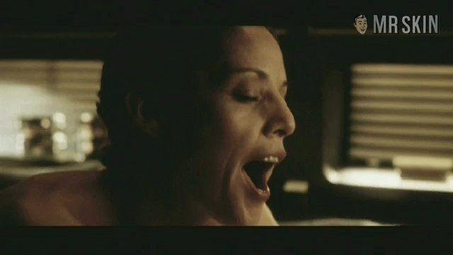 Kim Flowers in Alien: Resurrection (1997) Thong Thong Underwear 209415